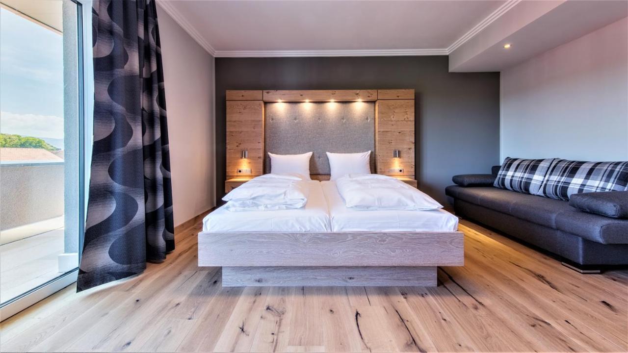 Heuboden Hotel Heu.Loft Freiburg Umkirch Bagian luar foto