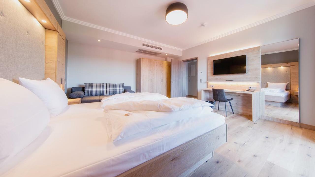 Heuboden Hotel Heu.Loft Freiburg Umkirch Bagian luar foto